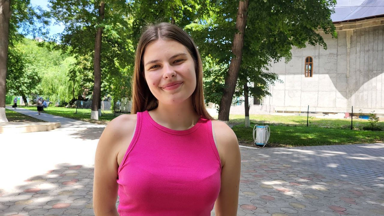Яна Герман из Сорок получила 10 баллов по всем экзаменам БАК.