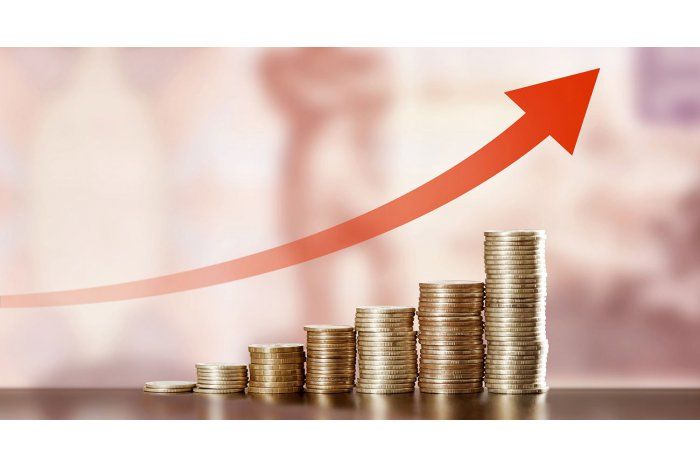 Годовая инфляция в октябре увеличилась до 7,9%  - с 7,3%  в сентябре.