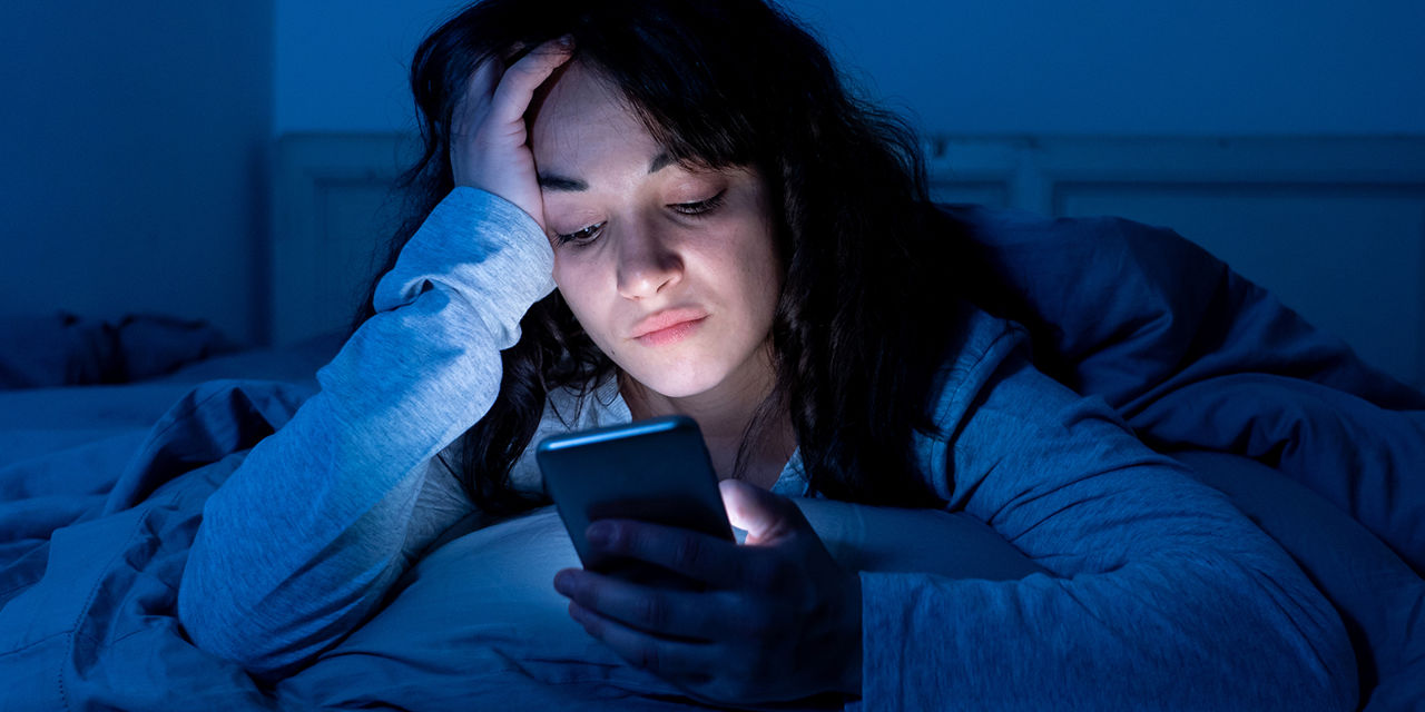 Oameni de știință: Renunțarea temporară la smartphone poate întineri creierul cu 10 ani.