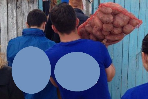 Каждая партия старается в меру своих возможностей.