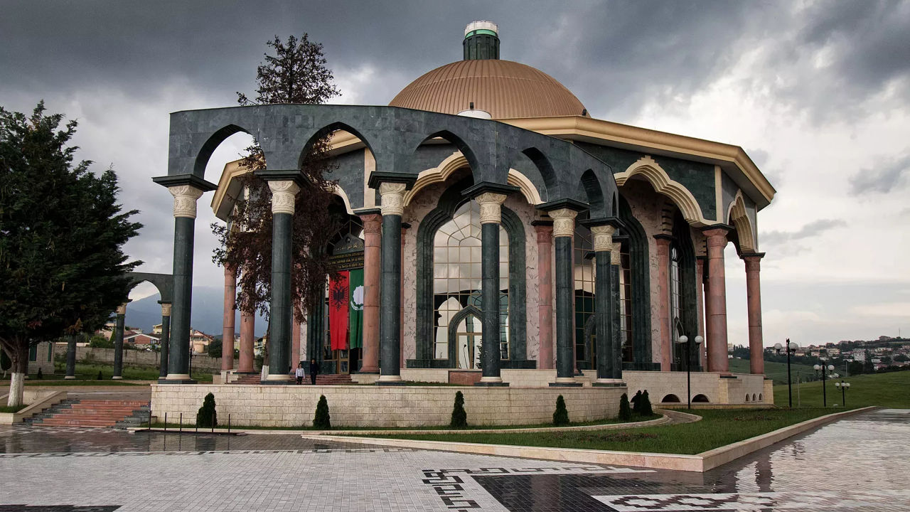 Albania intenționează să creeze un stat suveran pentru Bektashi.