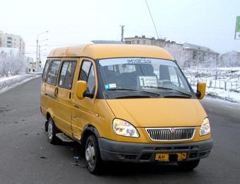 По данным «Украинской правды», водителям запретят нецензурную речь и жесты, разговоры по телефону, курение и прием пищи во время движения. 