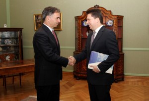 Este nevoie să avem o mișcare permanentă între aparatul principal și misiuni”, a declarat premierul Iurie Leancă.