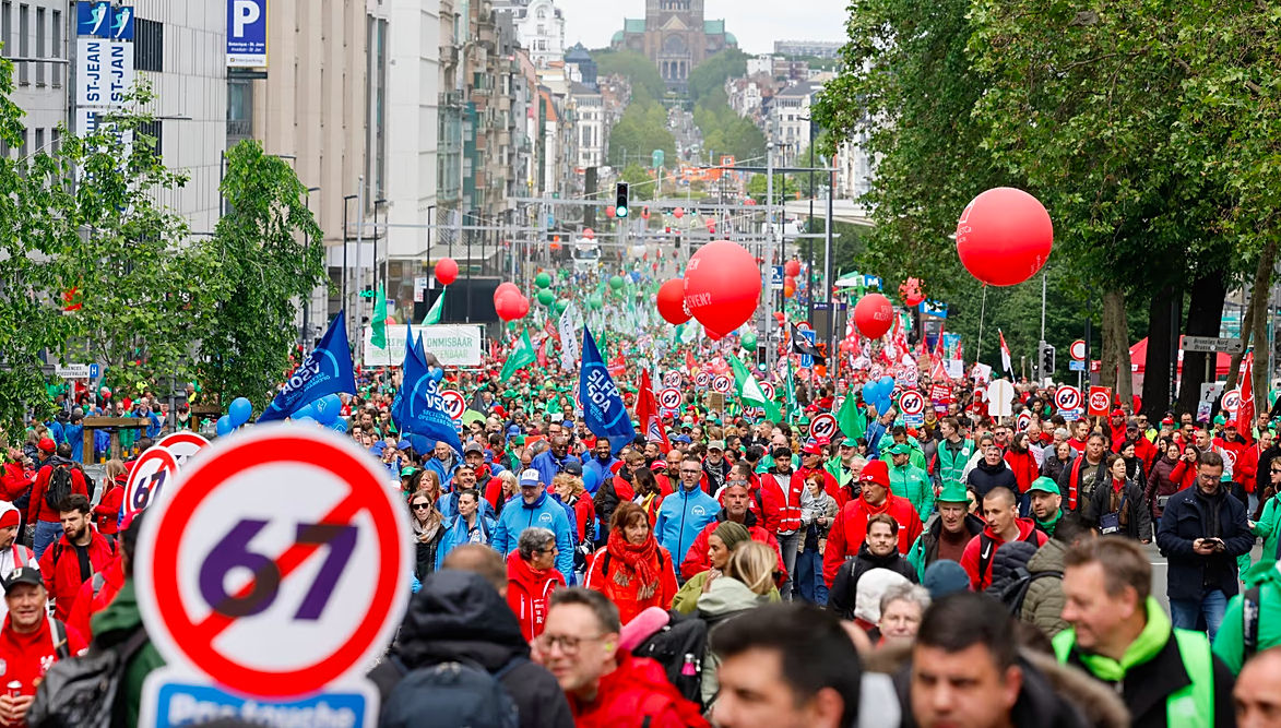 Belgienii cer anularea reformelor guvernamentale.