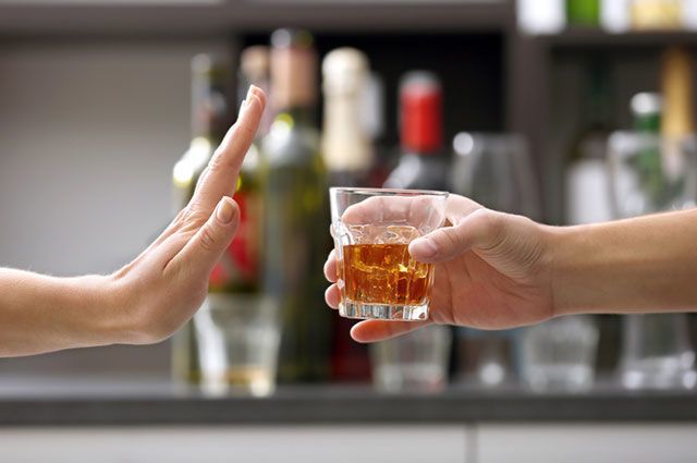 Люди стали чаще и больше употреблять алкоголь