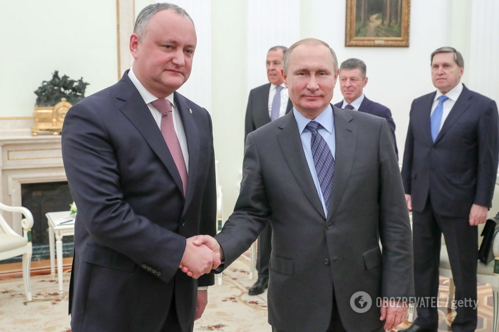 Додон обсудил с Путиным вопрос доставки в Молдову первой партии специализированной техники, которую Россия передаст в качестве безвозмездной помощи.