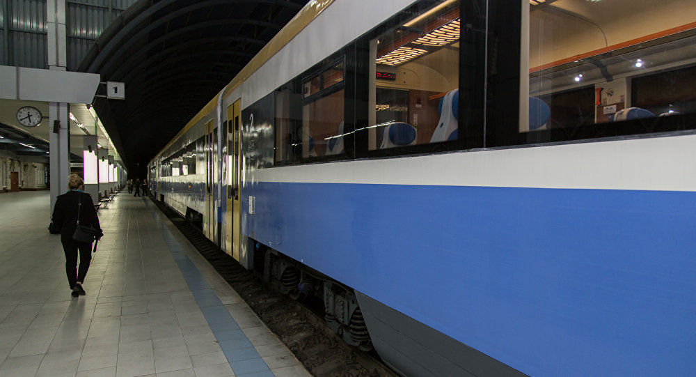 O femeie de 47 de ani a scris o plângere la poliție în care a indicat că a fost violată în tren în timp ce dormea. Foto: Sputnik/ Miroslav Rotari