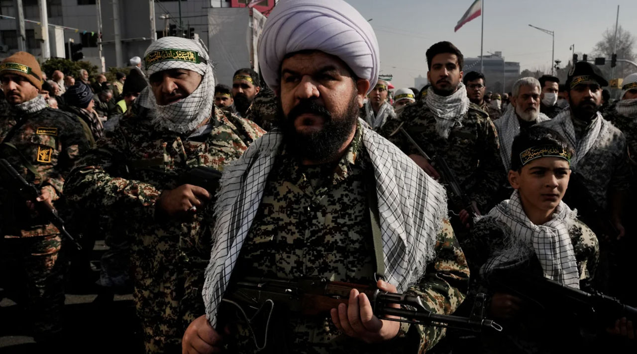 Autoritățile din Iran au redus vârsta minimă de recrutare la 12 ani.