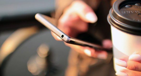 Celulele solare semi-transparente au fost create de compania israeliană 3G Solar şi pot fi imprimate pe plastic sau pe sticlă.