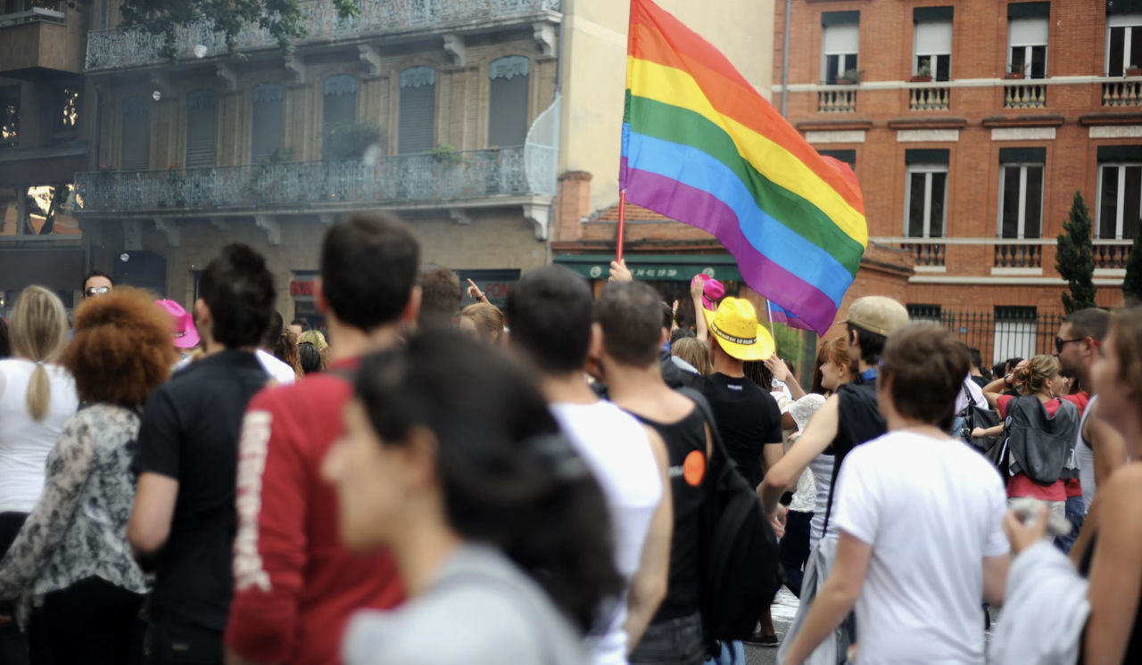 APCE a adoptat o rezoluție care condamnă încercările de schimbare a orientării sexuale.