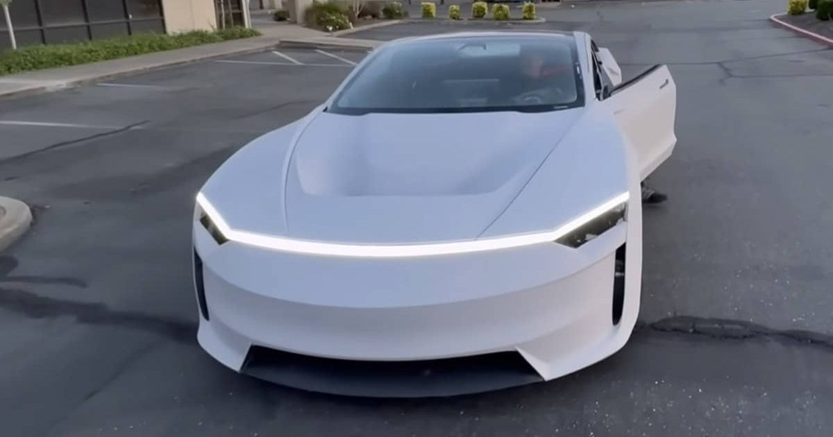Энтузиаст превратил Tesla Model 3 в CyberRoadster.