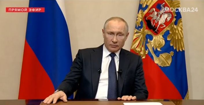 Российский рубль ускорил падение на фоне обращения Путина.