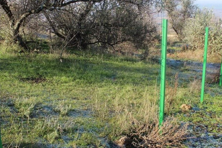 В Етулии неизвестные украли ограждение водонапорной башни. Фото: gagauzinfo.md.