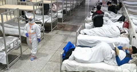 В Китае число жертв коронавируса перевалило за 800 человек.