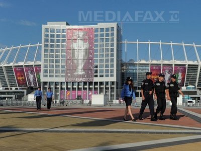 Duminică, o scurtă ceremonie de închidere va avea loc pe stadionul Olimpic din Kiev înainte de finala Euro-2012, dintre naţionalele Spaniei şi Italiei.