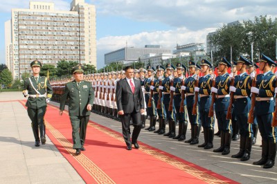 Ministrul a spus că „întotdeauna i-a plăcut mîncarea chinezească și japoneză”.