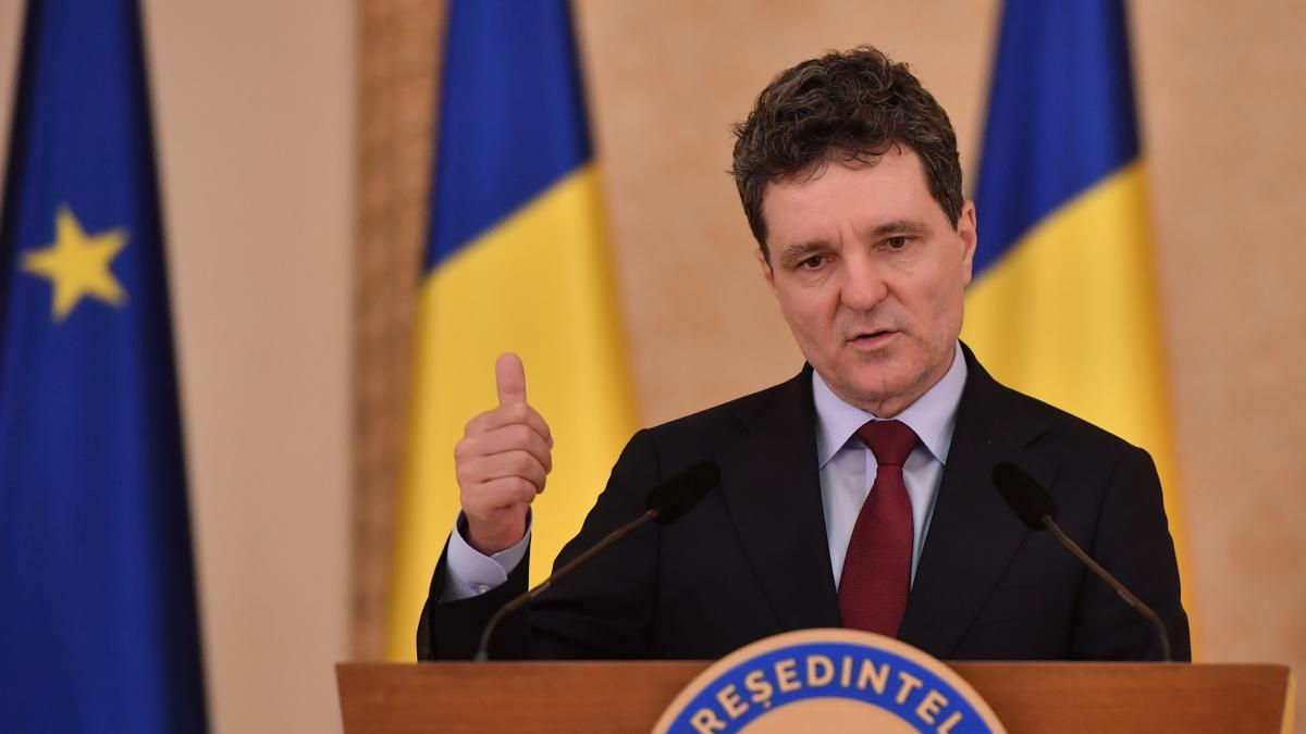 Президент Румынии хочет баллотироваться на второй срок.