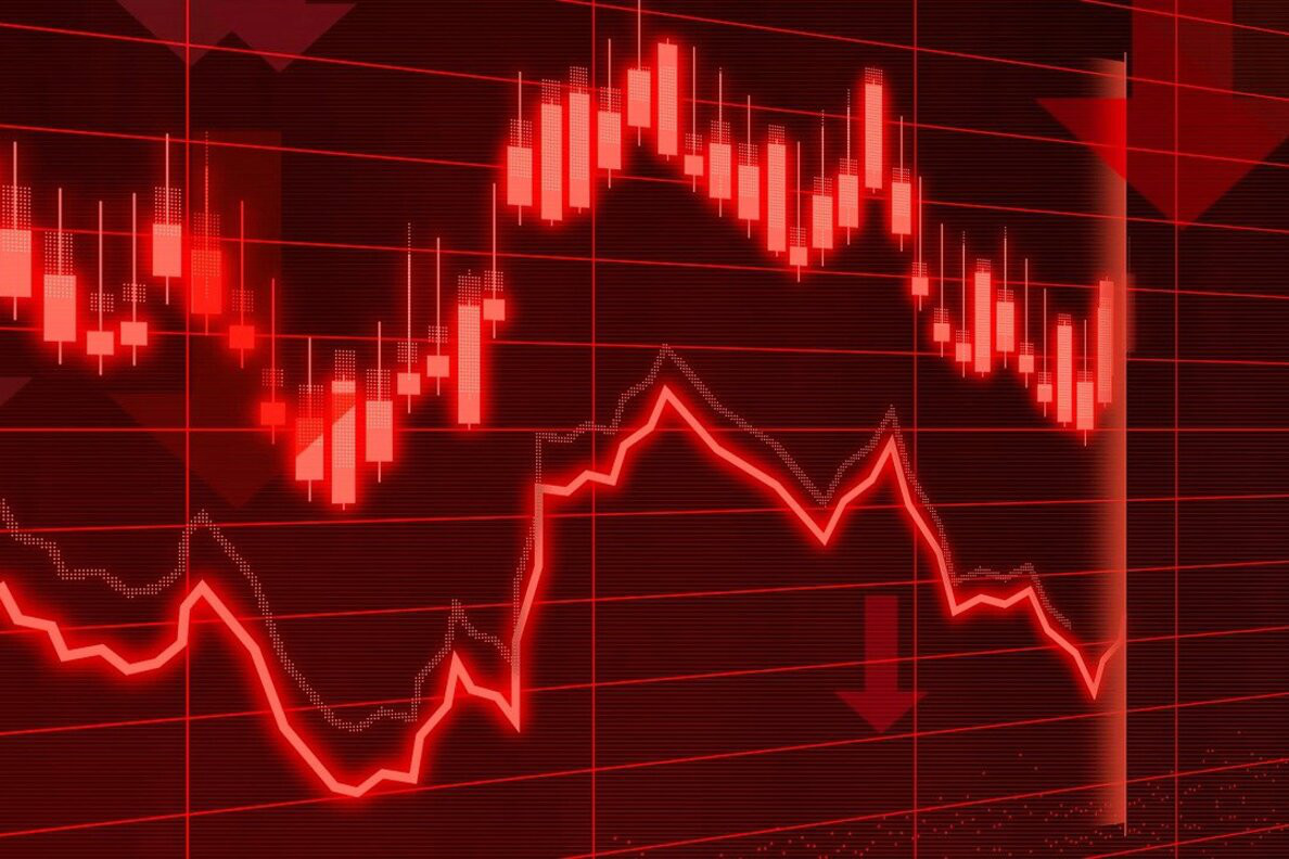 Рынок акций в России пережил крупнейший обвал за всю историю.