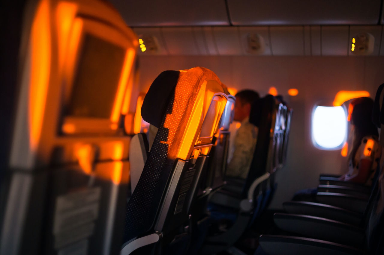O fată, agresată sexual la bordul unui avion care zbura de la Amsterdam la București.