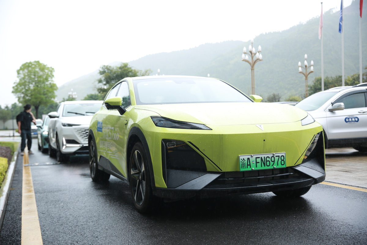 Prețul unei mașini în SUA este echivalent cu cinci electrice în China.