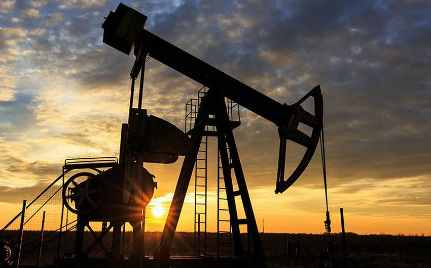 Цена на нефть марки Brent приблизилась к 78 долларам за баррель.