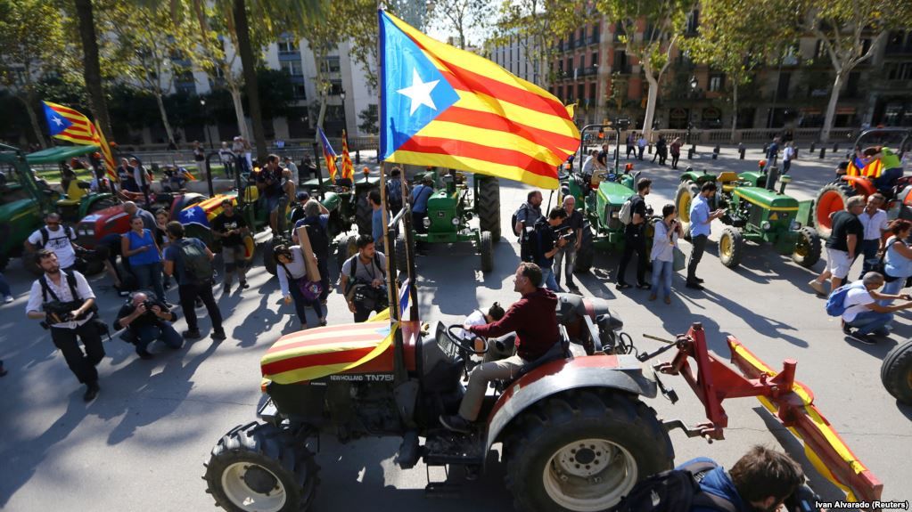Guvernul spaniol și-a exprimat speranța că locuitorii Cataloniei vor ignora orice chemare la rezistență. 