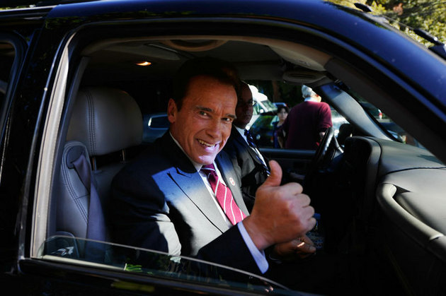 Potrivit unei surse citate de site-ul TMZ.com, Schwarzenegger şi Milligan au sosit şi au plecat de la acea întîlnire separat.