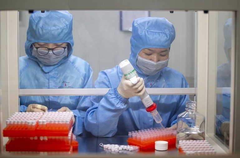 Испытания вакцины от коронавируса в Японии могут начать в июле.
