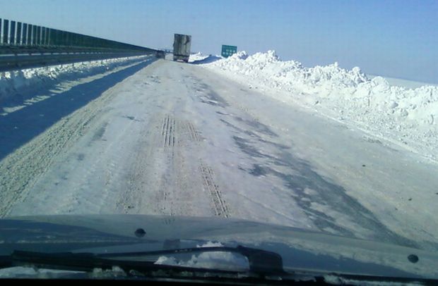 Дороги в Молдове готовят к зиме.
