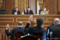 Парламент отклонил предложение группы социалистов о поименном голосовании за закон об обеспечении равенства.