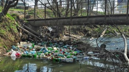 По данным специалистов, даже для ирригации эта вода не пригодна. Фото: pan.md
