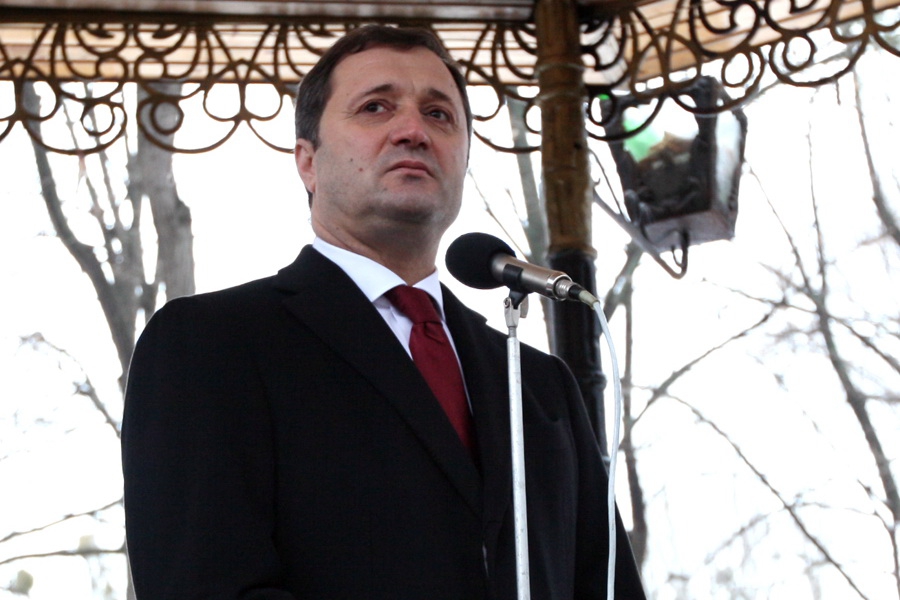 Владимир Филат готов пойти на новые уступки партии Плахотнюка для формирования правительства.