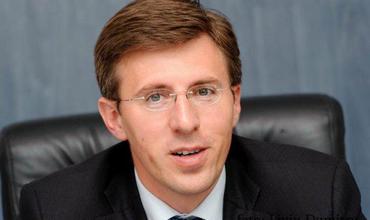 Дорин Киртоакэ и срок установил, в который следует выполнить его требование, не принимать в расчет закон. 