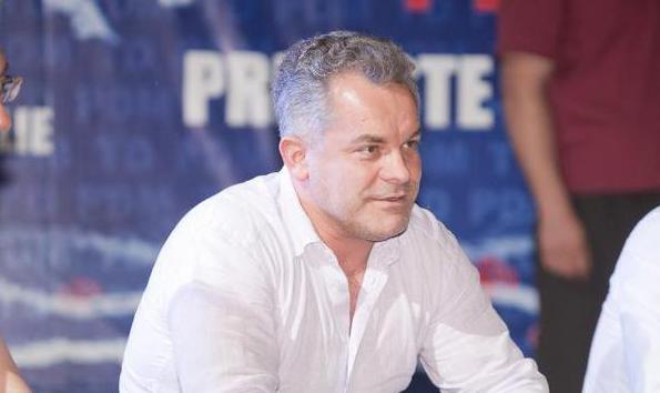 Instanţele de justiţie de la treapta întâi până la cea superioară sunt invadate de dosare în care Vladimir Plahotniuc cere să i se facă dreptate.