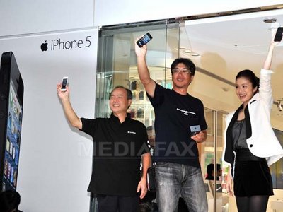 Japonia: Primii care au pus mâna pe iPhone 5 au fost hoţii (Imagine: AFP / MediafaxFoto)