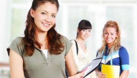 Medicina, dreptul și economia – cele mai scumpe, dar și cele mai solicitate facultăți