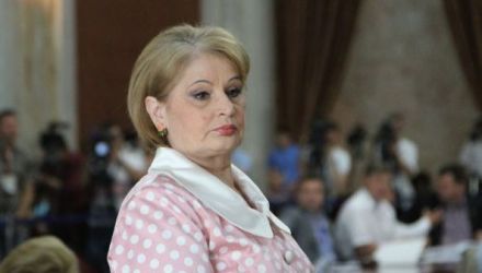 Deputatul PLDM, Maria Ciobanu, a sfătuit-o să nu mai iasă atât de des la microfon