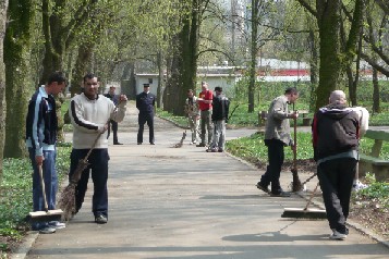 Campania de salubrizare de primăvară va dura până la sfârşitul lunii aprilie. 