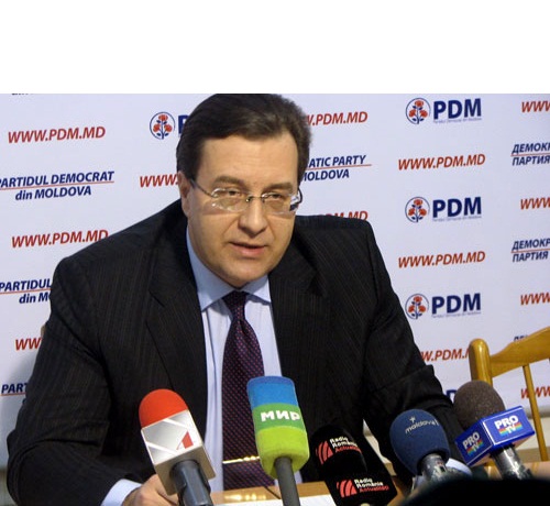 Заместители председателя Демократической партии Молдовы уже не смогут занимать должности в правительстве. Фото: pdm.md