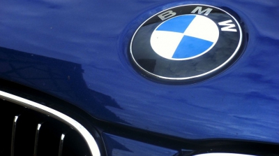 Vânzările BMW au coborât totodată cu 4,1%, la 17,5 miliarde euro, iar profitul net s-a redus cu 3%, la 1,31 miliarde euro, potrivit unui comunicat transmis joi de grupul german.