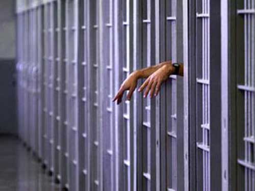 Pentru omor intenţionat, femeia a fost condamnată la 14 ani de închisoare în penitenciar pentru femei.