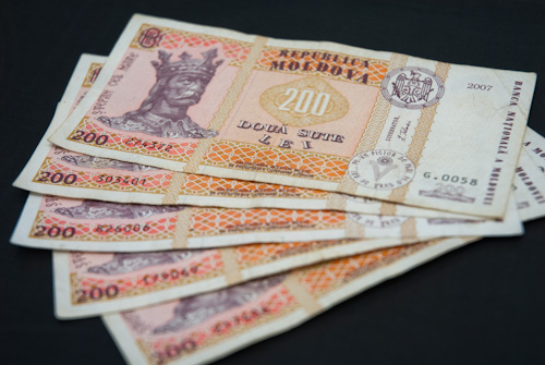  Сумма налога на недвижимость, уменьшенная на скидку в 15%, указана в платежном извещении.