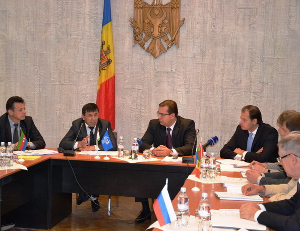 Preşedintele Parlamentului a accentuat faptul că, dincolo de specificul fiecărui stat membru al CSI, acestea sînt şi membre ale ONU, ale Consiliului Europei şi ale altor structuri internaţionale.