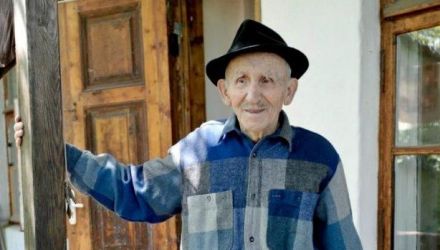 Toată viața, artistul nu a încetat să picteze și să citească. 
