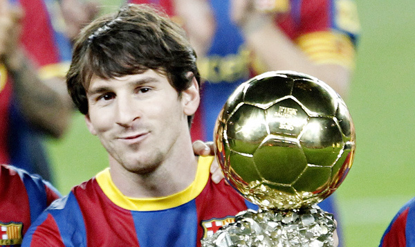  Fotbalistul argentinian Lionel Messi a recunoscut recent că a citit o singură carte în toată viaţa sa: biografia fotbalistului Diego Maradona.