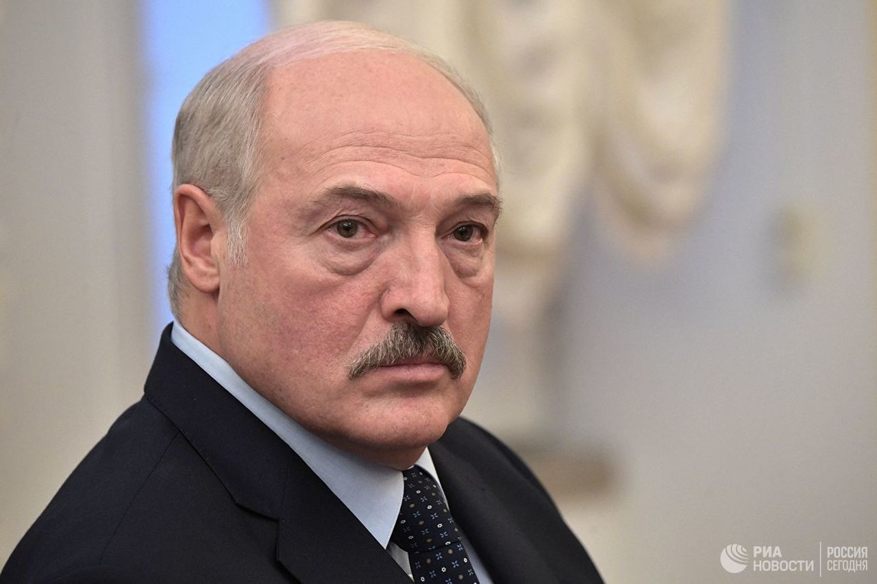 Лукашенко призвал не навязывать Белоруссии идею "русского мира".