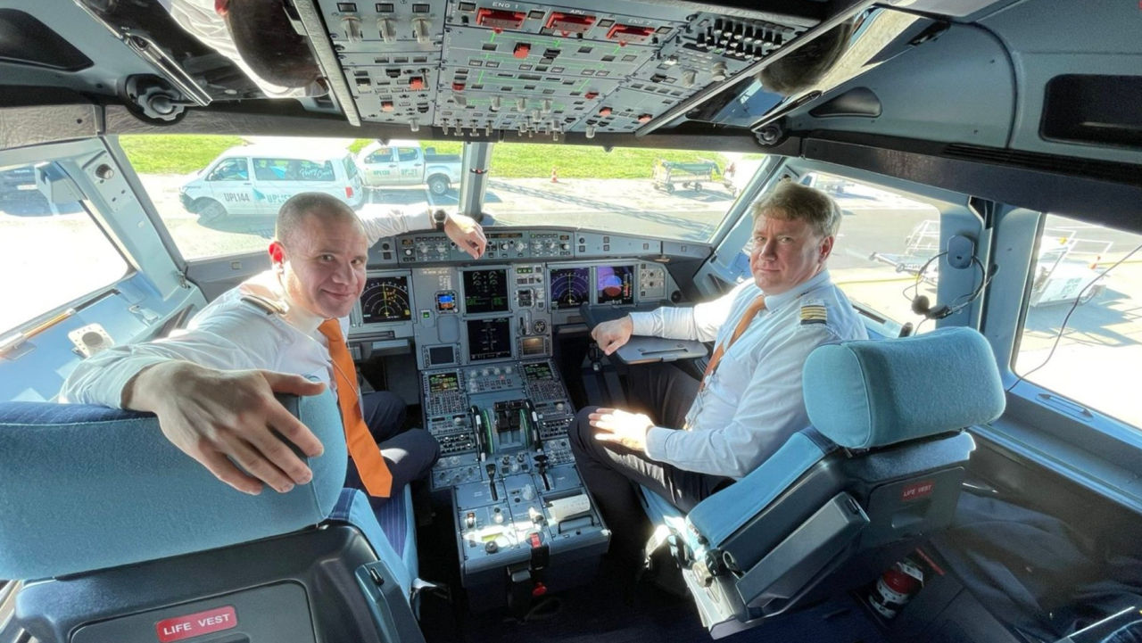 Compania unui fost pilot militar moldovean zguduie aviația românească: A devenit numărul doi.