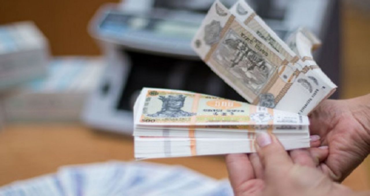 В следующем году размер среднемесячной заработной платы в экономике составит 9900 леев.