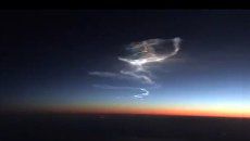 В небе над Донбассом заметили необычное свечение.
