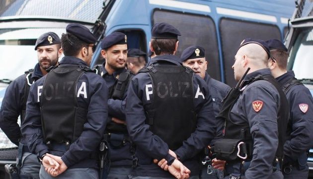 В Италии во время операции по борьбе с мафией арестовали 40 человек.